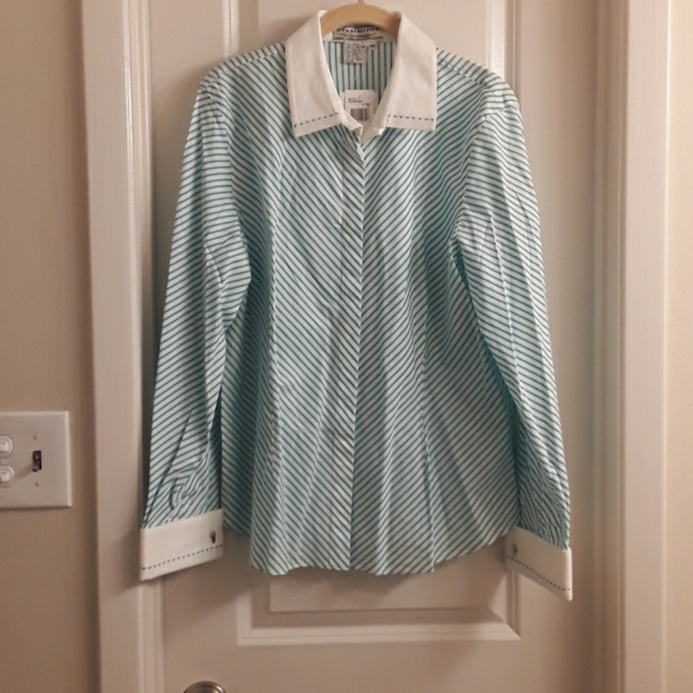 New turquoise/white blouse